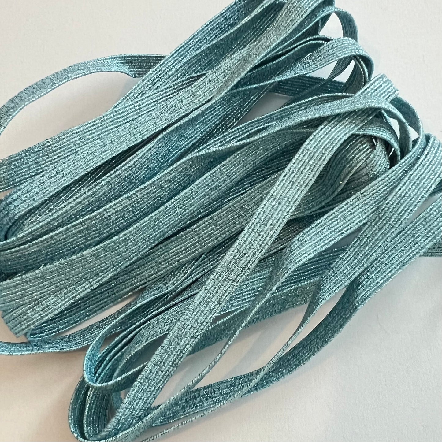 Elástico de 6mm (1 yarda)