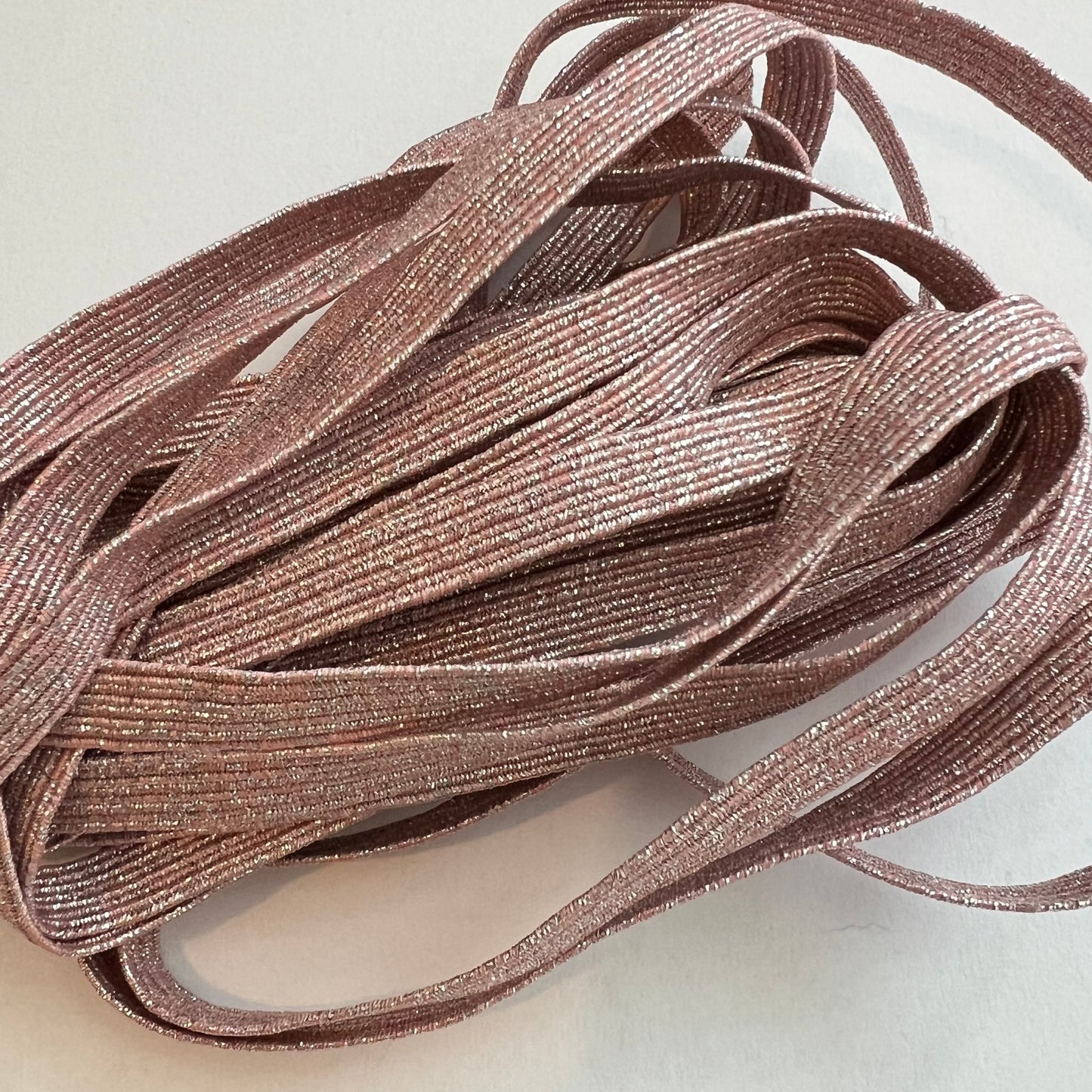Elástico de 6mm (1 yarda)