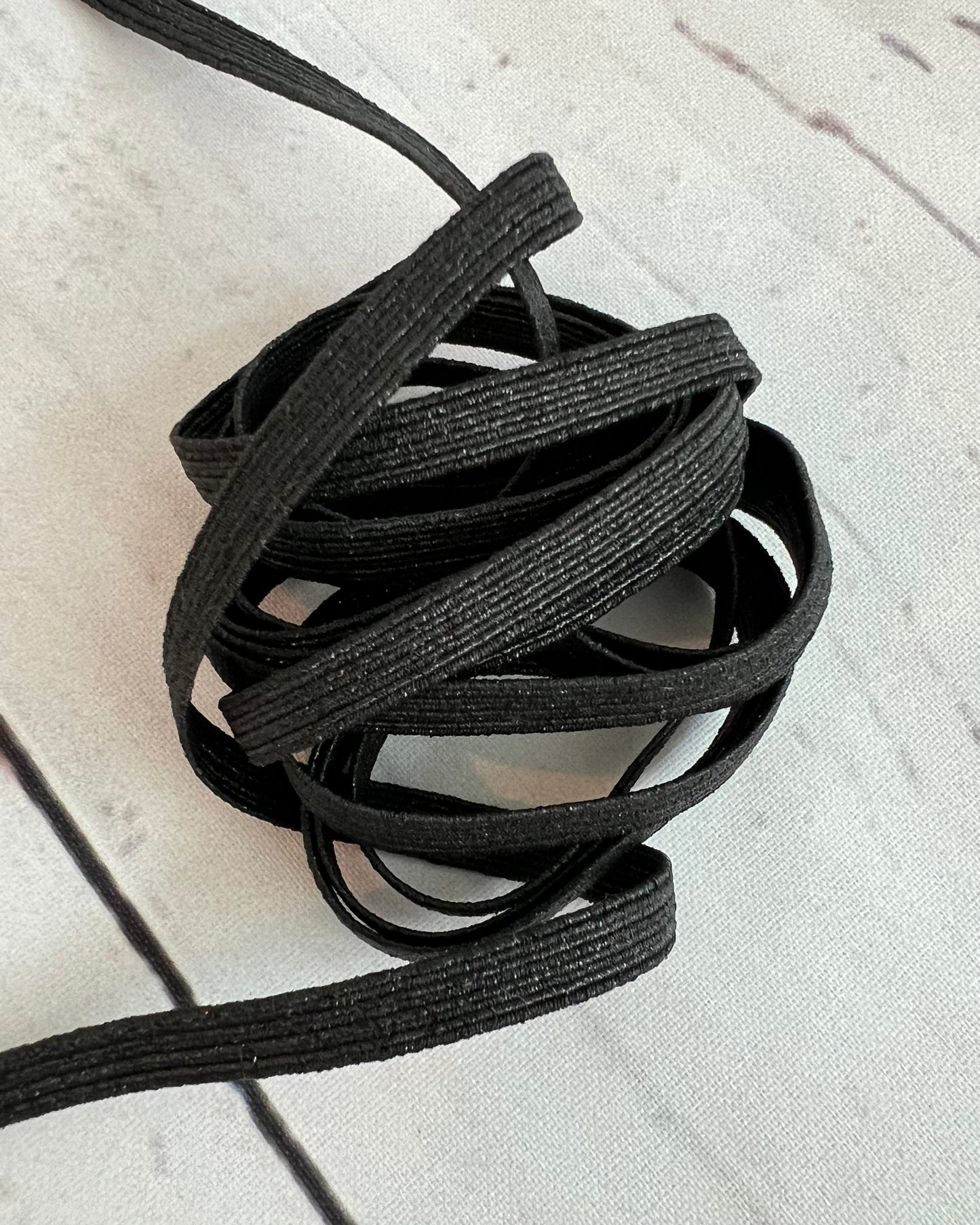 Elástico de 6mm (1 yarda)