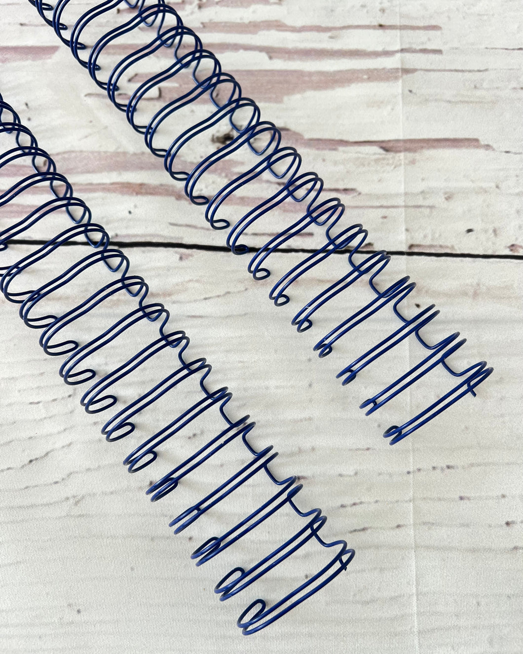 1” double loop wire (2 pieces)