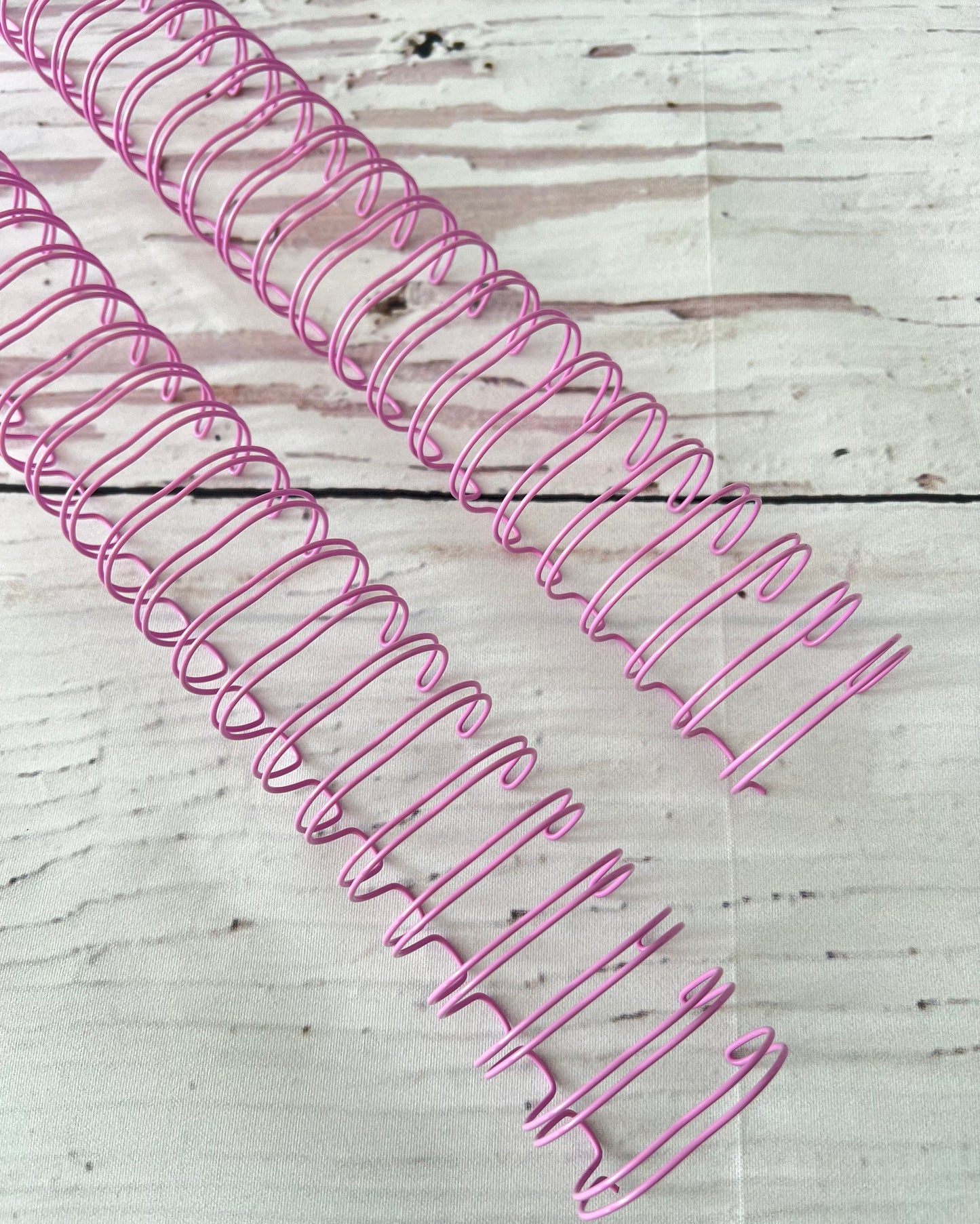 1” double loop wire (2 pieces)