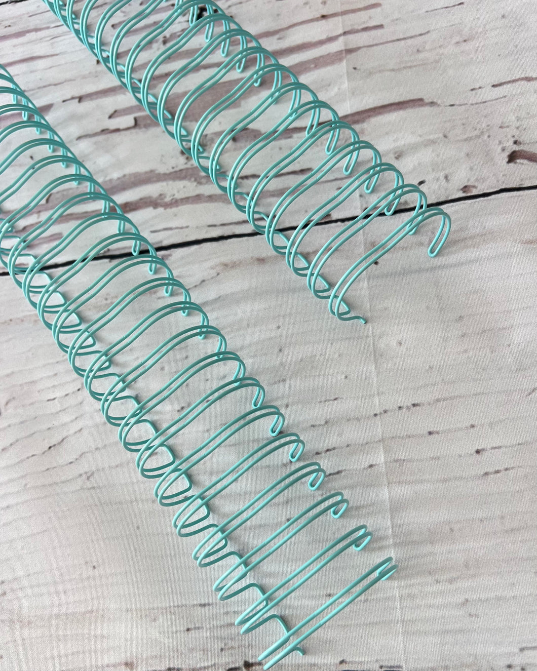 1-1/4” double loop wire (2 pieces)